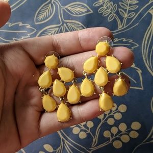Pastel yellow nwot teardrop chandelier earrings